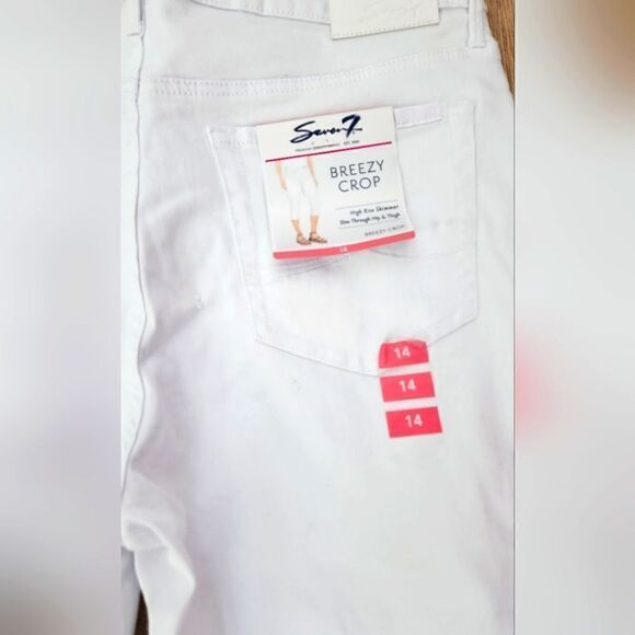 NEW WOMEN'S CAPRI PANTS SEVEN 7 WHITE COLOR SIZE 14 STRETCH. - Picture 2 of 4